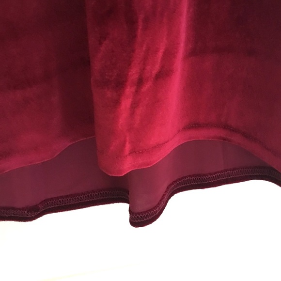 Last 1! Sexy Burgundy Red Velvet Choker Top - Picture 6 of 7